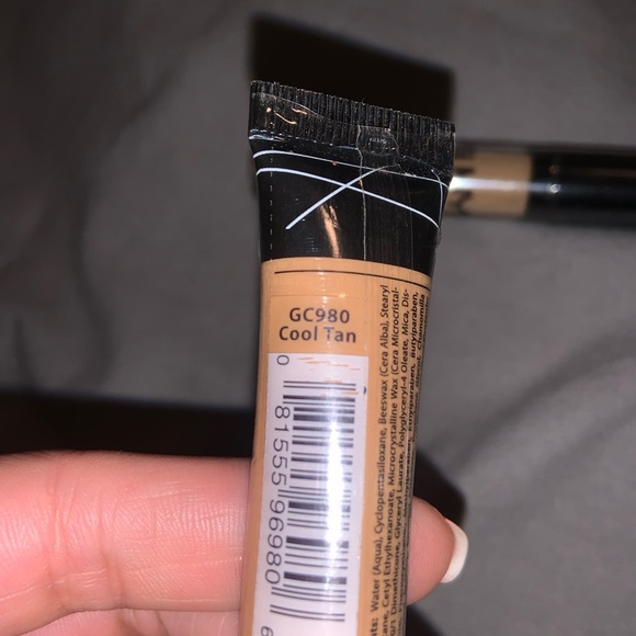 2 SEALED CONCEALERS - Picture 2 of 3